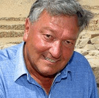 Swiss citizen Erich von Däniken